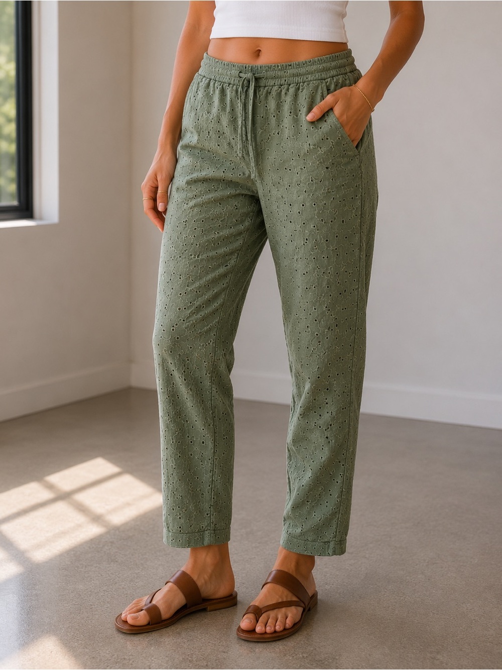 J. Crew Olive Eyelet Cropped Pants Size XS